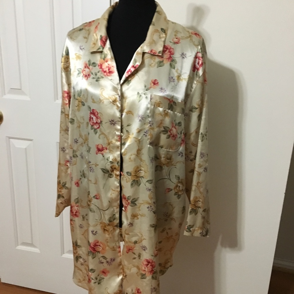 Morgan Taylor Intimates Nightshirt Sz Lg Floral